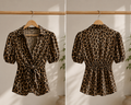 Chemisier léopard à manches courtes – Chic & tendance