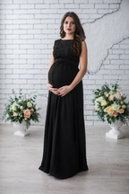 Robe de maternité en dentelle