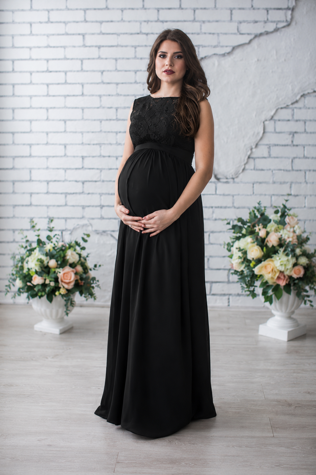 Robe de maternité en dentelle