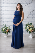 Robe de maternité en dentelle